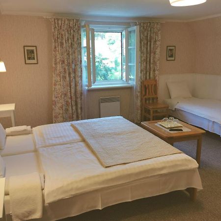 Hotel Viesu Maja Spridisi à Tērvete Extérieur photo